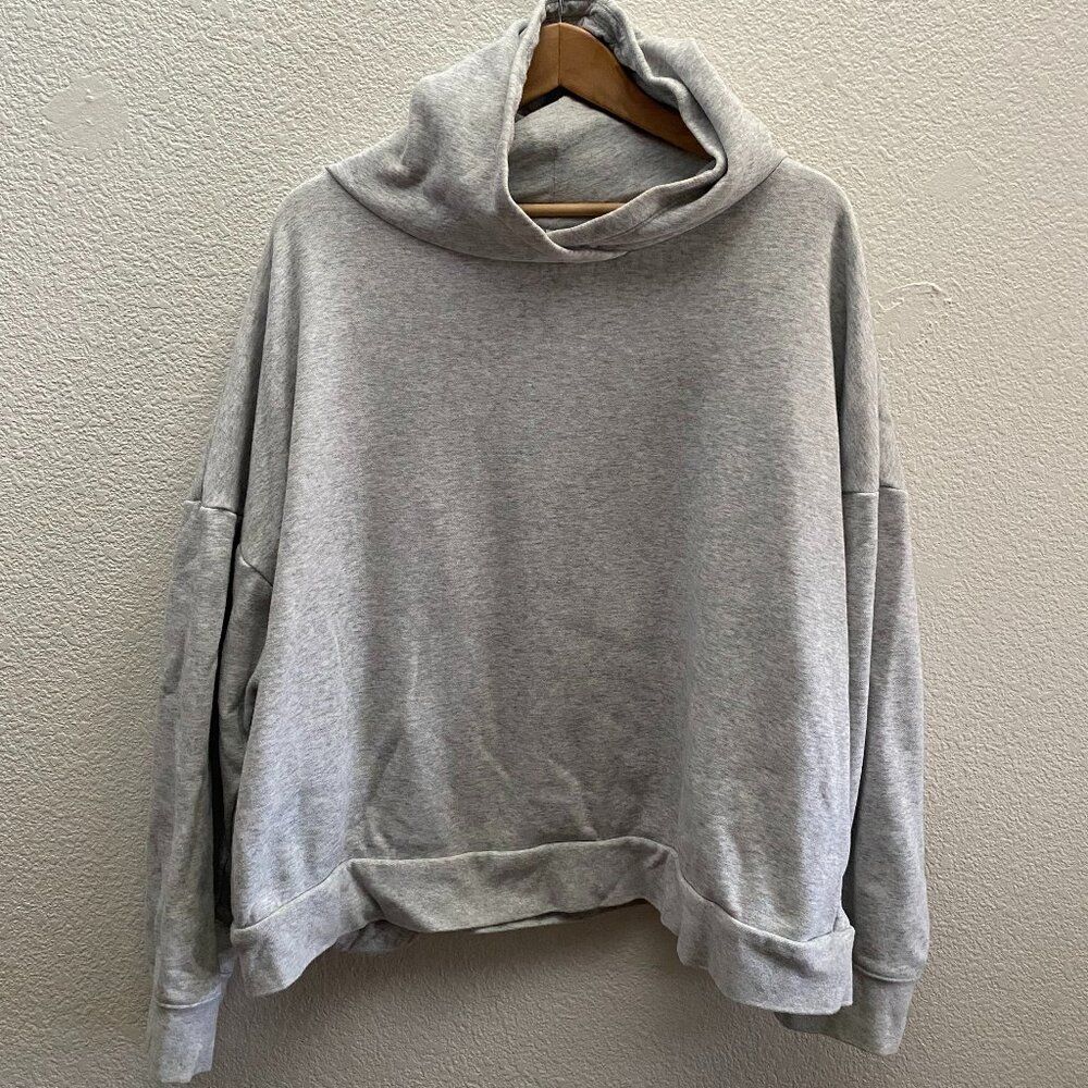 Fabletics Eco Go-To Pocket Hoodie Sweatshirt Gray Color Hooded 2X